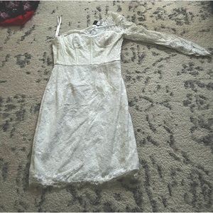 BCBG white lace zip up dress size 6
